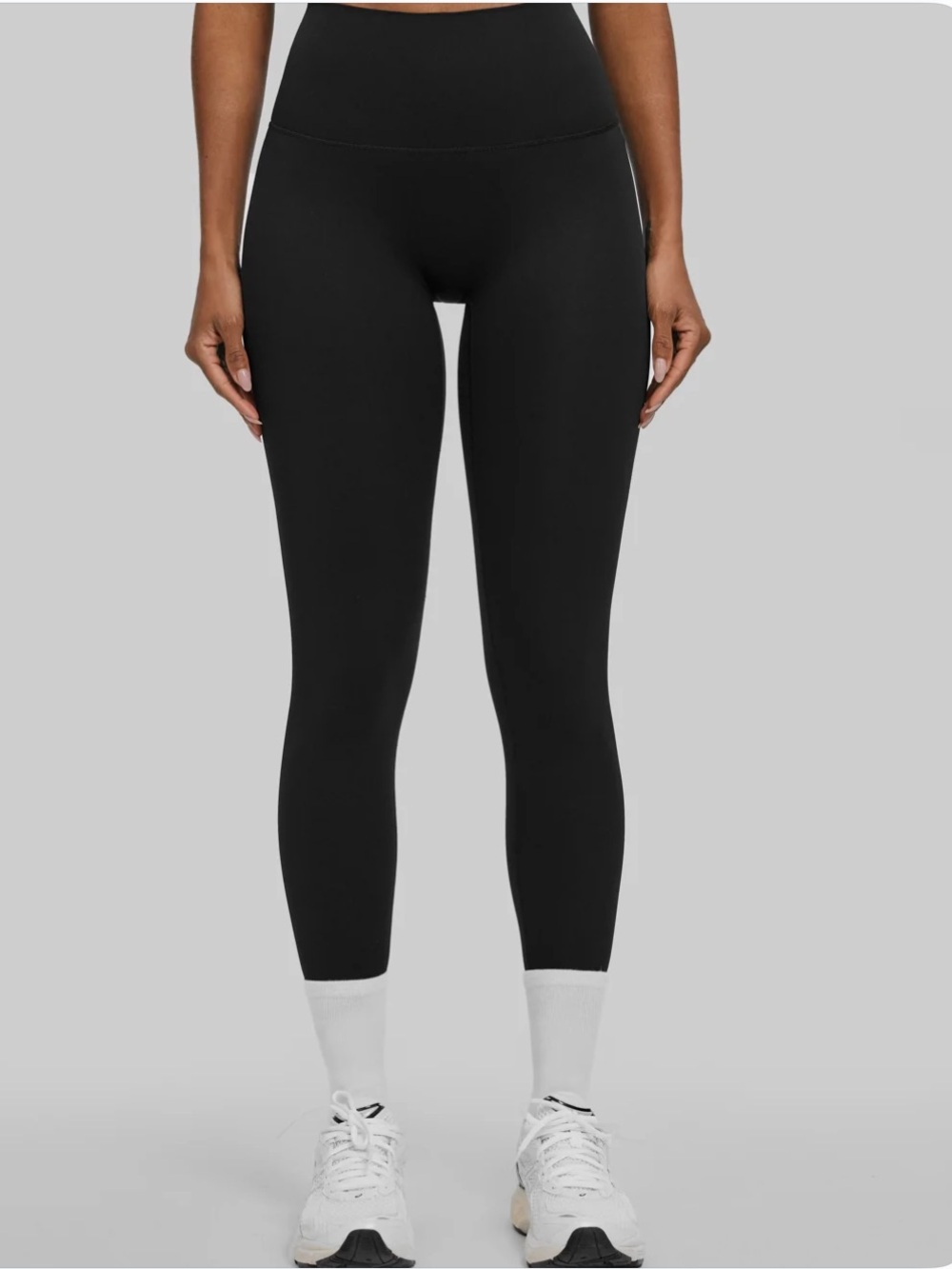 High-Waisted 7/8 Leggings - Black